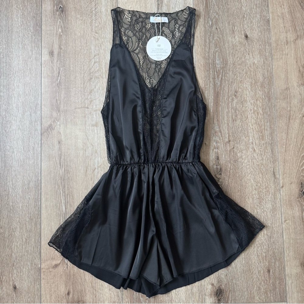 NWT XENIA BOUTIQUE Sexy Black Lace Romper Women's Extra Small